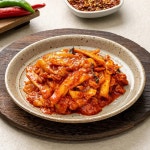 코스트코 맛있게 매운 실비 김치 왕애밥상 썰은 김치 550g x 2개 : 다스mall