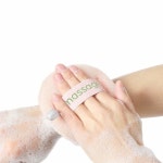 풍성한 거품 샤워볼 도넛모양 원형 클렌징 각질제거 거품볼 목욕볼 저자극 샤워타올 퍼프 : 아라유르몰