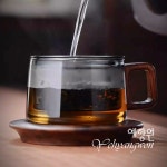 [다도 표일배] 예향원 흑호두목 핸들 티인퓨저 내장형 내열유리 티컵 E-9957 : 예향원
