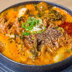 황씨네 국내산 감자탕 우거지 사골 뼈해장국 뼈다귀 돼지 등뼈감자탕 1kg 4팩 : 황씨네 시골밥상