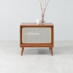 고무나무 원목 우드 라탄도어 이국적인 거실 침실 협탁 수납장 철제협탁 : 홈앤퍼니