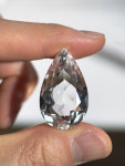 백수정(화이트쿼츠) 물방울 컷 43.95ct 한 점 : 루브르젬스톤