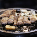 솥뚜껑 냉삼 불판 맥반석 무쇠판 삼겹 구이용 돌판 고기굽는판 주물판 무쇠쏱뚜껑 고기판 : 하나뿐 마켓
