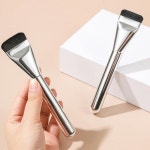쫀쫀밀착 파운데이션브러쉬 납작 스파츌라 모공 파데 선크림 브러쉬 : 루미젠
