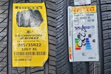 피렐리 285 35 22 315 30 22 올시즌 한대분 포르쉐 카이엔 타이어 안양 : 티스테이션 안양점