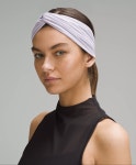 룰루레몬 우먼스 리브드 눌루 트위스트 프론트 헤드밴드 헤어밴드 lululemon Womens Ribbed Nulu Twist-Front Headband : 캘거리아마켓