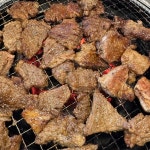 수원 명가정 30년 전통 돼지갈비 1팩 300g/ 100%국내산 한돈/ 검은 콩 검은 깨 포함 30여가지 재료 양념 : 명가정
