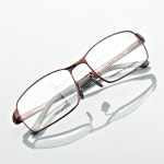 포르쉐디자인 가볍고 댄디한 독일 명품 남자 남성 티타늄 안경테 P8701 D : 투나인안경원