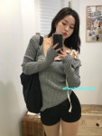 그레이 오프숄더 니트 여성 봄 스웨터 회색 탑 긴팔 슬림 패션 : 트렌디차이나