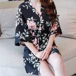 홈가운 플라워 실크 잠옷 실내 목욕 라운지웨어 여성로브 : 펫로하