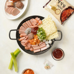 매장에서 먹는 그대로 /오뎅식당 부대찌개 밀키트 2인분(라면사리포함) : 오뎅식당