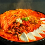 돼지 김치찌개 350g x 3팩 국내산 캠핑음식 밀키트 집밥 백년찬방 : 백년찬방