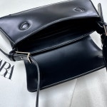 [ 오늘출발] 자라 오타니 와이프 가방 숄더백 6527/010 / ZARA MINIMALIST SHOULDER BAG WITH FLAP : 런던룩스