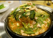 (줄 서는 식당) 삽교할머니곱창 돼지곱창전골 맛집 캠핑 밀키트 간편조리 : 삽교할머니곱창