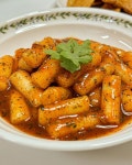 국내 최초 고수 맛 떡볶이 : 더밥