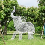 정원 동물 조형물 야외 장식품 인테리어 간단하고 창의적인 스테인레스 스틸 중공 코끼리 조각 조합 경치 좋은 공원 판매 사무실 빛나는풍경 장식... 