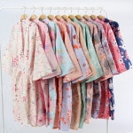 벚꽃 순면 기모노 홈웨어 로브가운 여름 유카타 거즈 수면 잠옷 일본 여성용 전통 긴 로브 파자마 봄 가운 일본식 거즈면 목욕 : 머니위치