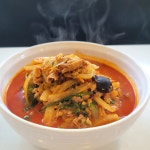 짬마담 수제 차돌박이 짬뽕 1인분 / 즉석국 즉석탕 간편음식 캠핑음식 : 짬뽕전문점 짬마담