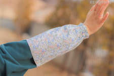 파랑 마리꽃 팔토시 주방 공방 사무용 토시 운전용 토시 : 로롱상점Lorong