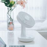 오아 턴에어 미니 탁상용 BLDC 무선 소형 자동 회전 선풍기 사무실 책상 테이블 데스크 : 오아스토어
