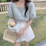 당일배송 헤이유bl 스퀘어넥 플라워 자수 반팔 블라우스 티셔츠 1color 여름 하객 데이트 신혼 해외여행 : 시크벨르