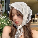 프렌치 레이스 삼각 헤어스카프 머리스카프 쁘띠 꽃자수 플라워 헤어 액세서리 망사 스카프 : 크린뷰