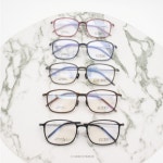 커들리 23040 얇은 사각 뿔테 티타늄 고급스러운 54사이즈 : 포아이즈 FOUREYES