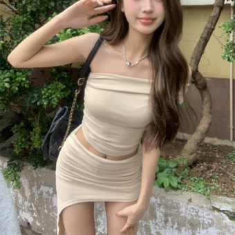 set 셔링 오프숄더 언발 미니스커트 페미닌 투피스 크롭 섹시 글램 청순 슬림핏 트렌디 휴양지 비치 바캉스룩 : WKND BLUE
