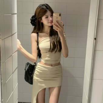 set 셔링 오프숄더 언발 미니스커트 페미닌 투피스 크롭 섹시 글램 청순 슬림핏 트렌디 휴양지 비치 바캉스룩 : WKND BLUE