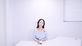 [2025년 한정수량] 청순 우아 오프숄 골지 니트 랩 슬림핏 반팔 : 란다클로젯