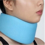 약국 목 보호대 의료용 목 디스크 거북목 교정 깁스 보호대 2개 : 바론잡화점