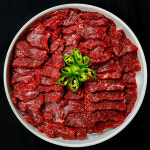 당일도축분 대구뭉티기 한우육사시미 생고기 육회 양념장제공 : 동인축산