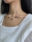 무아르 플라워 비즈 써지컬 목걸이 : 케이도노