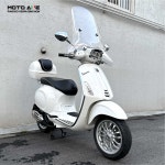 깔끔한 2019 베스파 스프린트 125 화이트 : 베스파 모토아페
