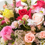 화사한 봄날 당일배송 장미 생화 꽃바구니 생일 기념일 여자친구 축하선물 전국꽃배달 : 라임플라워