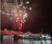 [여수 거북선호] 선상 불꽃 투어 여수 밤바다 야경 유람선 액티비티 놀거리 미남크루즈 공동운항 : 남해안크루즈관광