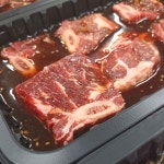 양념 LA 소갈비찜 1kg 양념갈비 한상차림 명절음식 고기반찬 혼술 혼밥 부담없이 푸짐하게 : 고기반찬 푸짐하게 달미푸드