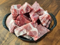 [마장동 돼지고기] 돼지갈비 찜용 국산 1kg 냉동 : 대성명가유통