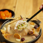 한마리 통째로 넣은 누룽지 삼계탕 1kg  닭백숙 보양식 누룽지백숙 : 직접마켓
