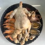 몸보신 최강 명품 해신탕 원기회복 영양가득 풍성한 보양식 생닭 전복 새우 쭈꾸미 칼국수 : 보비안