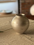 은달항아리 ,노승철작가 : 세미투박SEMITOOBAK