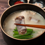 직접끓여 진한 순대국 순댓국 돼지국밥 순대국밥 : 솔직한식탁