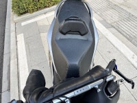 오토바이 등받이 쿠션 스쿠터 바이크 안장 허리 부품 : 애너하임 E스토어