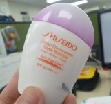 시세이도 어반 인바이런먼트 트리플 뷰티 선케어 에멀젼 30ml (SPF50+) : 스톰JD