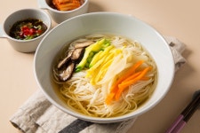 이엔푸드 잔치국수 멸치진액 1.8L : 머거킹