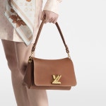 [국내백화점] 루이비통 소프트 트위스트 숄더백 코냑 M24640 : 제이니아