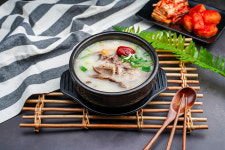 명품 한우 소머리 곰탕 600g  캠핑 국 해장국 간편식[HACCP 식품안전관리인증][원산지상세설명표시] : 전통명동탕부자