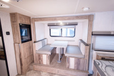 팔로미니 189BHS (2022년형, 중고) 미국식 카라반 중고캠핑카 : 팀오토알브이