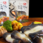 [냉동]풍천민물장어 내장,뼈 제거 순수살 용량 100g 10팩 소스포함 : 시골음식연구소 정옥푸드