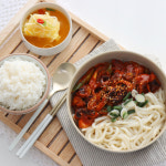 셰프애찬  쭈꾸미 볶음 500g+삼겹살250g+우동사리 : 셰프애찬